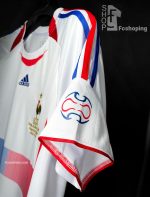 کیت فرانسه کلاسیک ۲۰۰۶ با شورت - Image 2